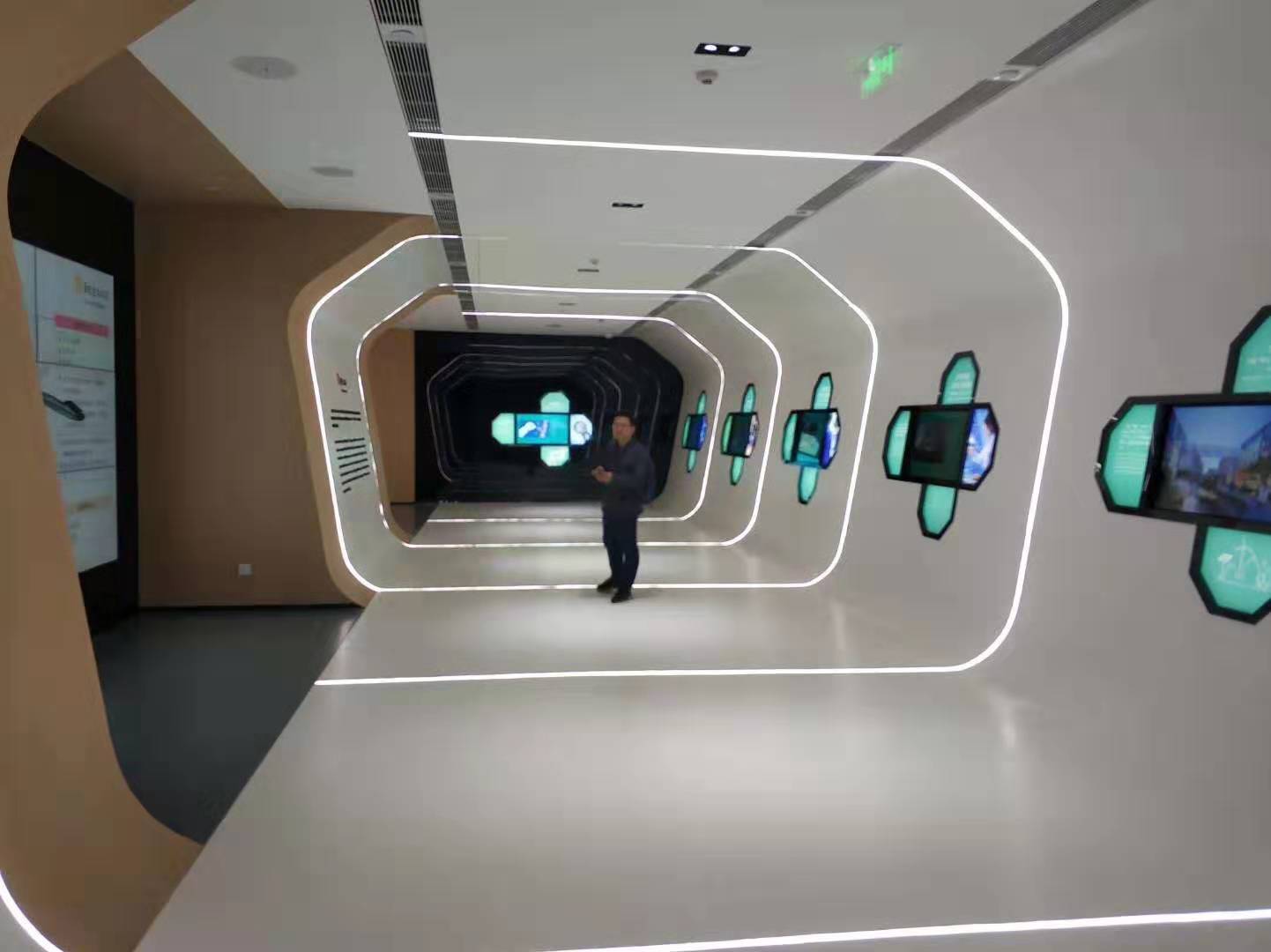 ʵ��칫¥��װ��